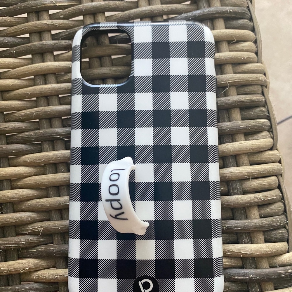 Buffalo black and white loopy case right